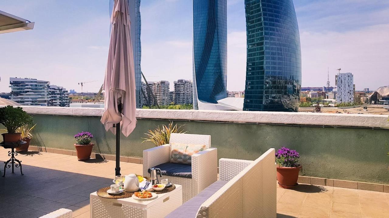 City Life Sky Apartment- Mico- Breathtaking Penthouse Милано Екстериор снимка