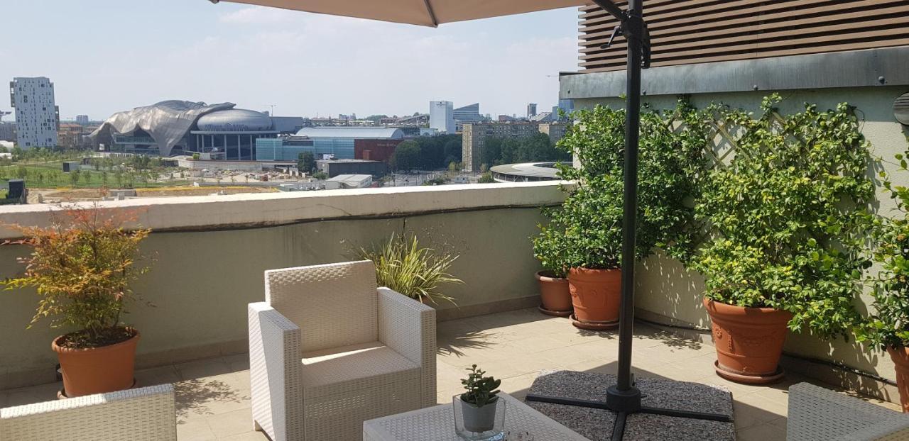 City Life Sky Apartment- Mico- Breathtaking Penthouse Милано Екстериор снимка
